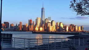 Very posh 1 bed room apartment -City Views, walk to Subway and Ferry, 15 minutes to Manhattan, Min 30 days stay Jersey City